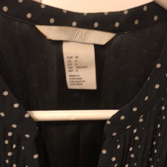 Never been worn H&M polka dot dress - Picture 4 of 4